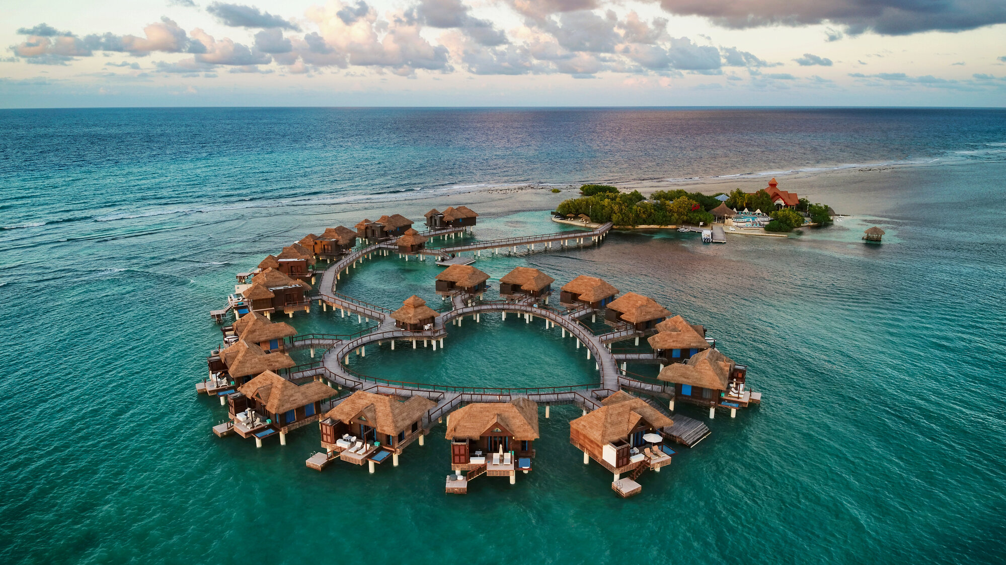 A Guide to Overwater Suites
