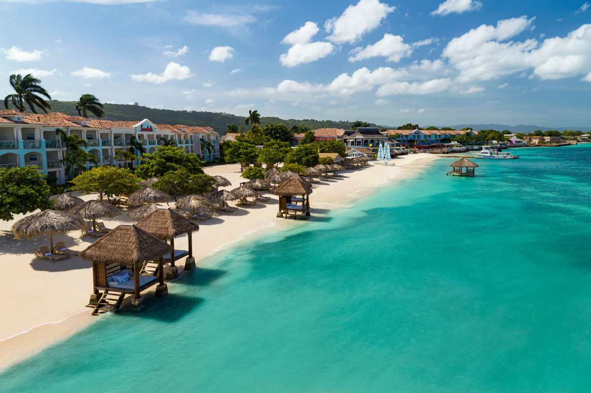 Sandals-SMB-Beach-Aerial-1201x799-779f864